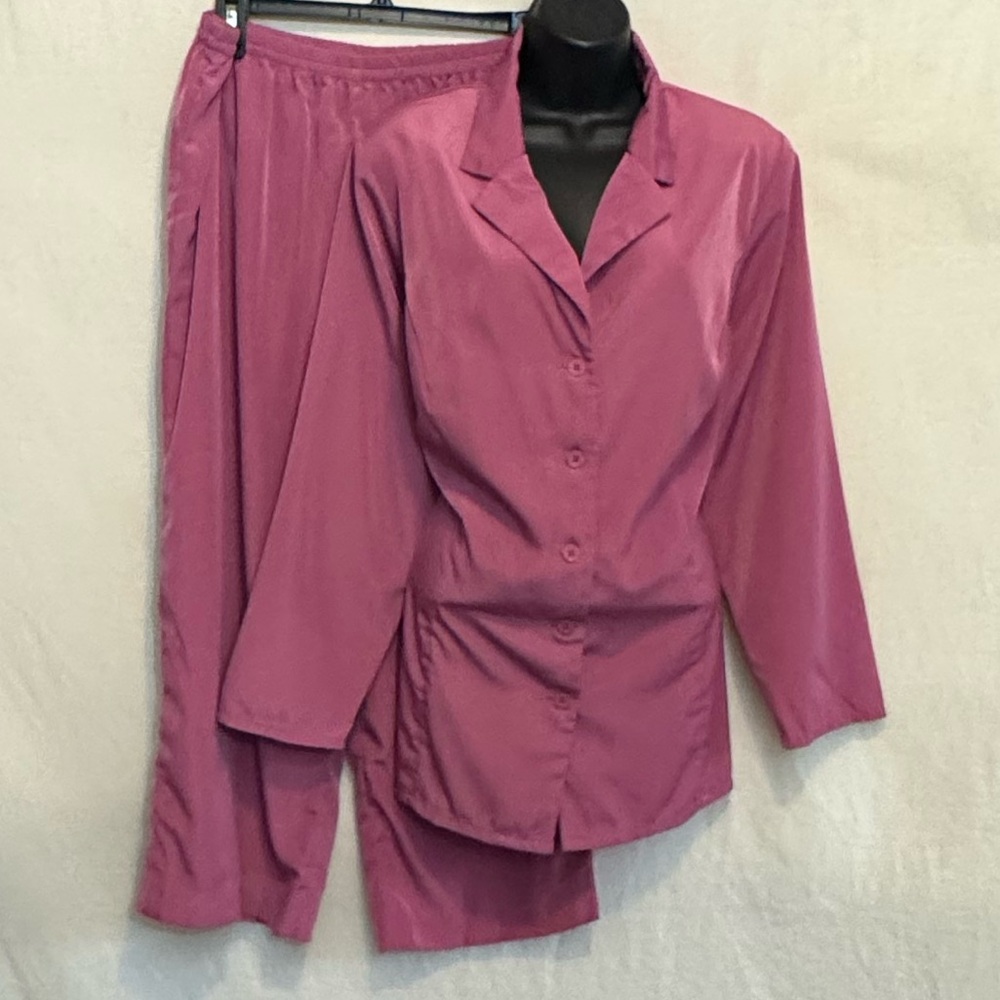 B-226 Only Necessities PLUS SIZE 18WP Vintage 2-Piece Pink Cropped Pantsuit